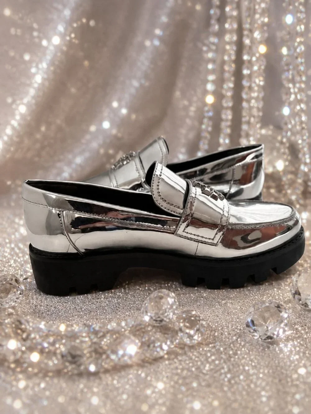 NEW WITH BOX Tory Burch Mirror Metallic Silver Logo Lug Loafers